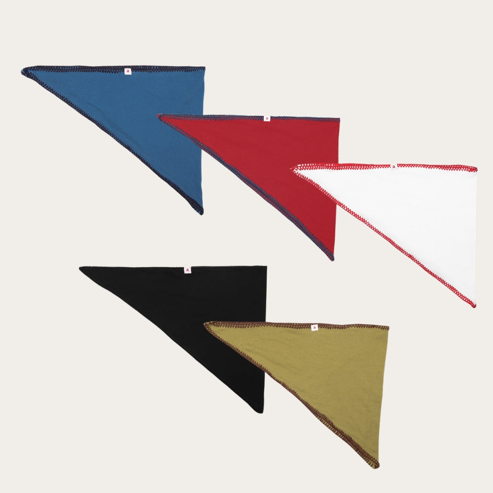 【avo】SOFT TRIANGLE SCARF _ chu chu CHUPETERIA